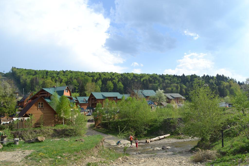 Edelweiss Carpathians Migovo Hotel ภายนอก รูปภาพ