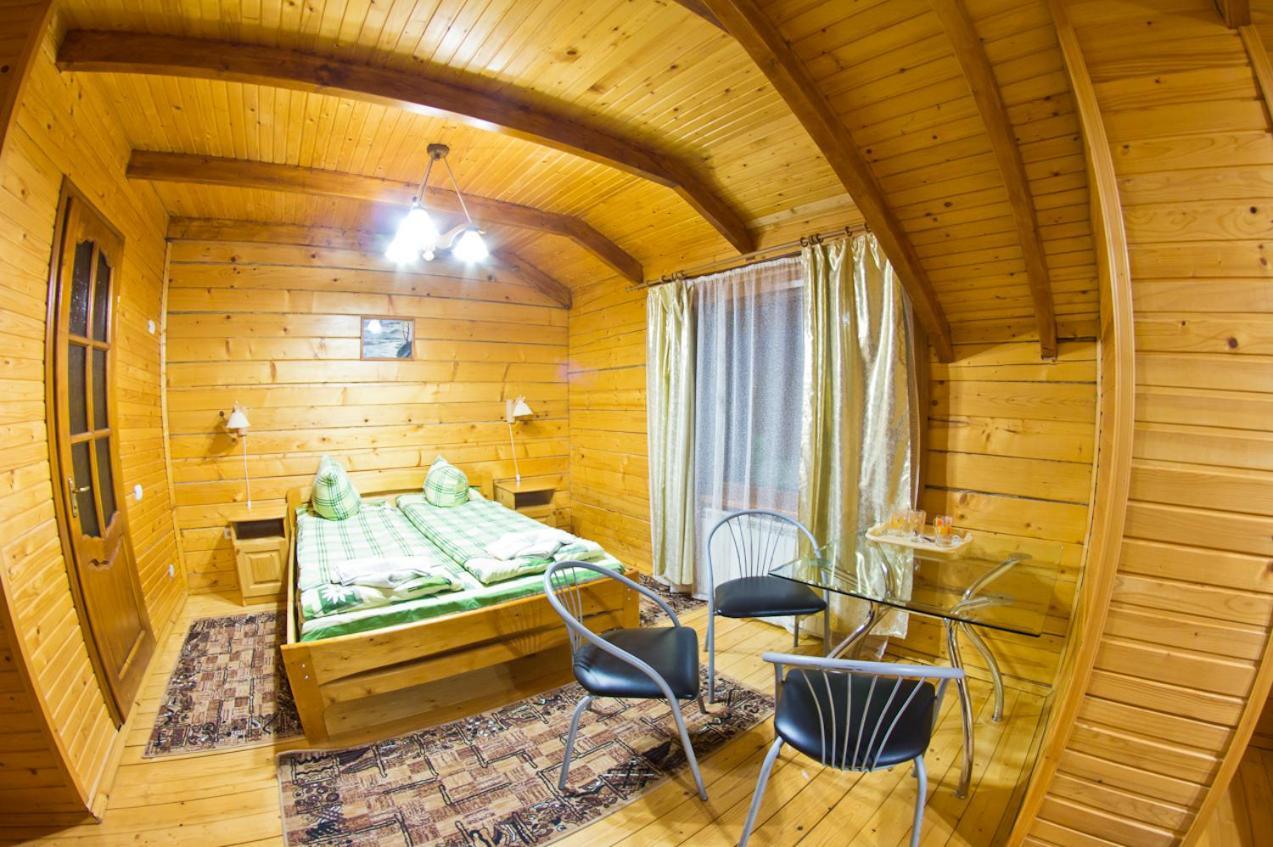 Edelweiss Carpathians Migovo Hotel ภายนอก รูปภาพ