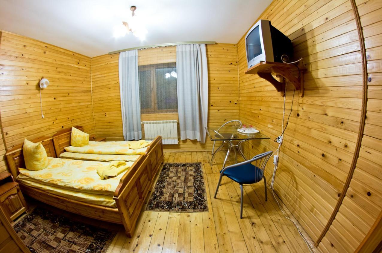 Edelweiss Carpathians Migovo Hotel ภายนอก รูปภาพ