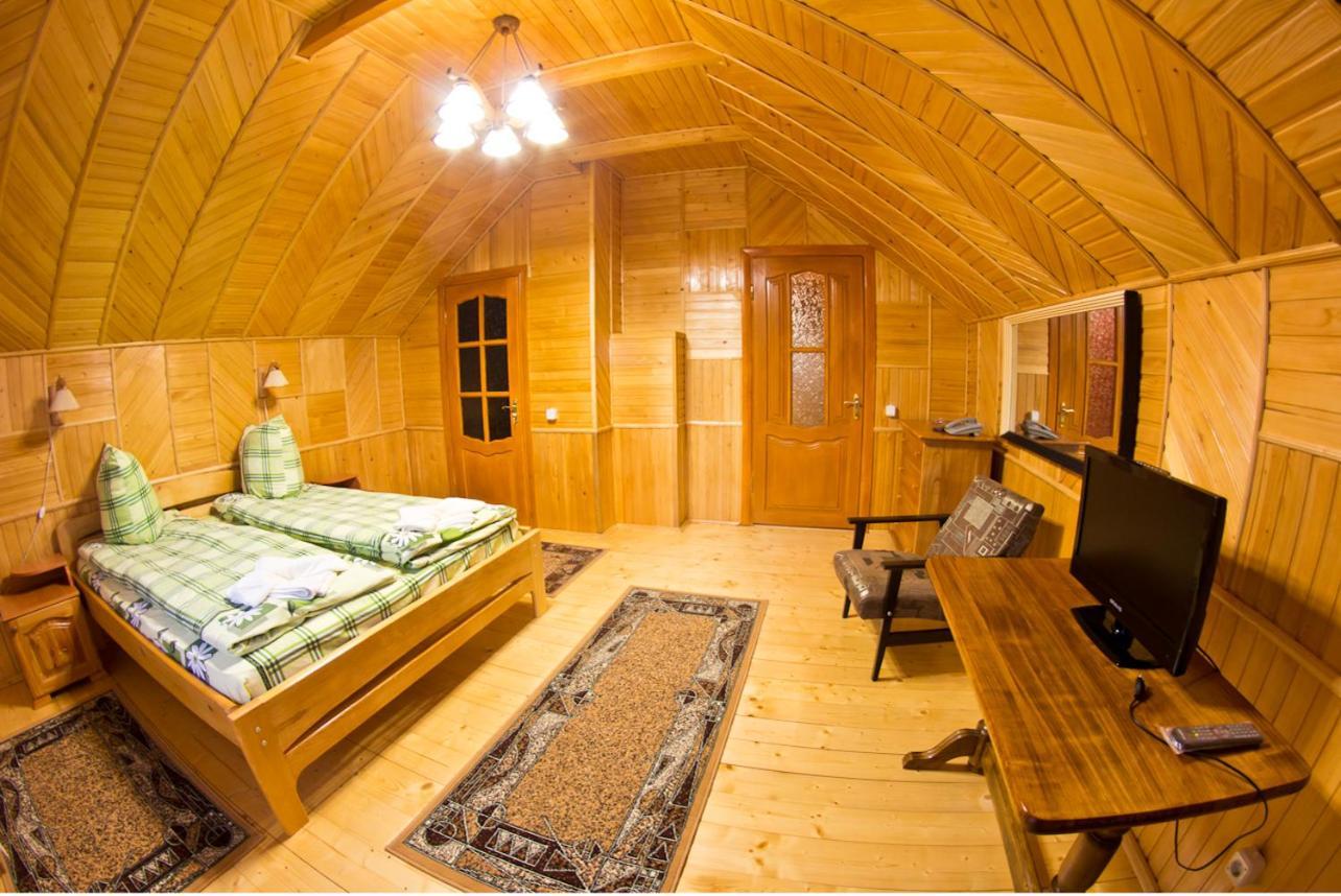 Edelweiss Carpathians Migovo Hotel ภายนอก รูปภาพ