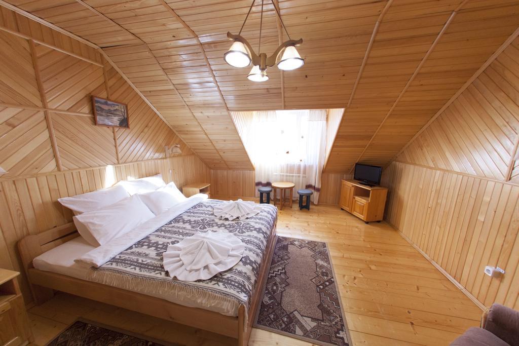 Edelweiss Carpathians Migovo Hotel ภายนอก รูปภาพ
